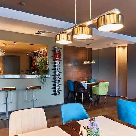 Monet 3* Пловдив