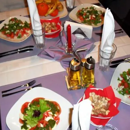 Monet Пловдив