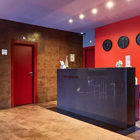 Monet Hotel